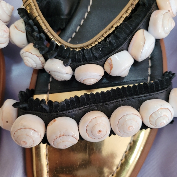 Shell Sandals - Picture 3 of 6